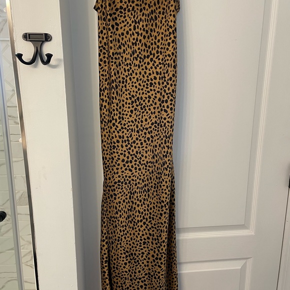 Satin Cheetah Print Maxi Dress - Picture 3 of 7